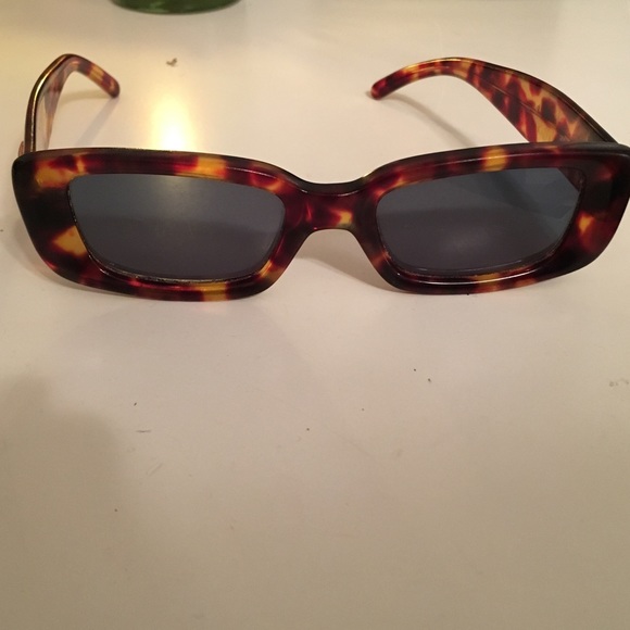 vintage gucci shades